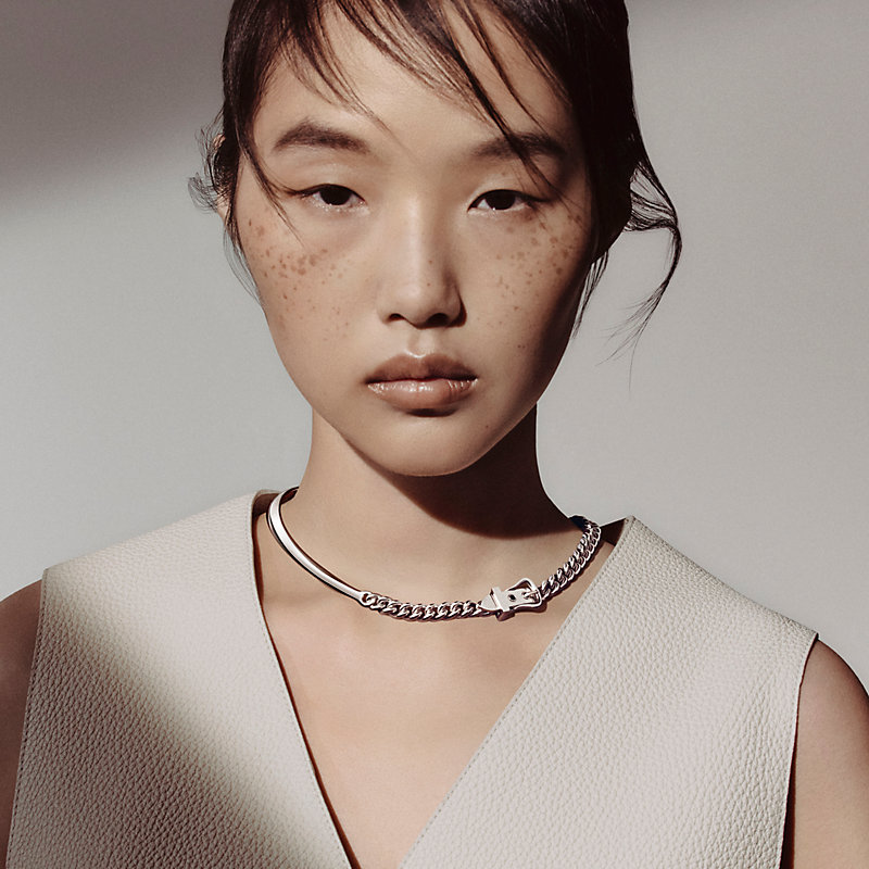 Boucle Sellier Inflexible necklace, small model - Silver | Hermès